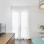 Comfortable 3-bedroom With Balcony And Fast Wi-fi - 10 Minutes From Old Town