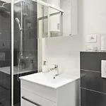 Comfortable 3-bedroom With Balcony And Fast Wi-fi - 10 Minutes From Old Town * Split